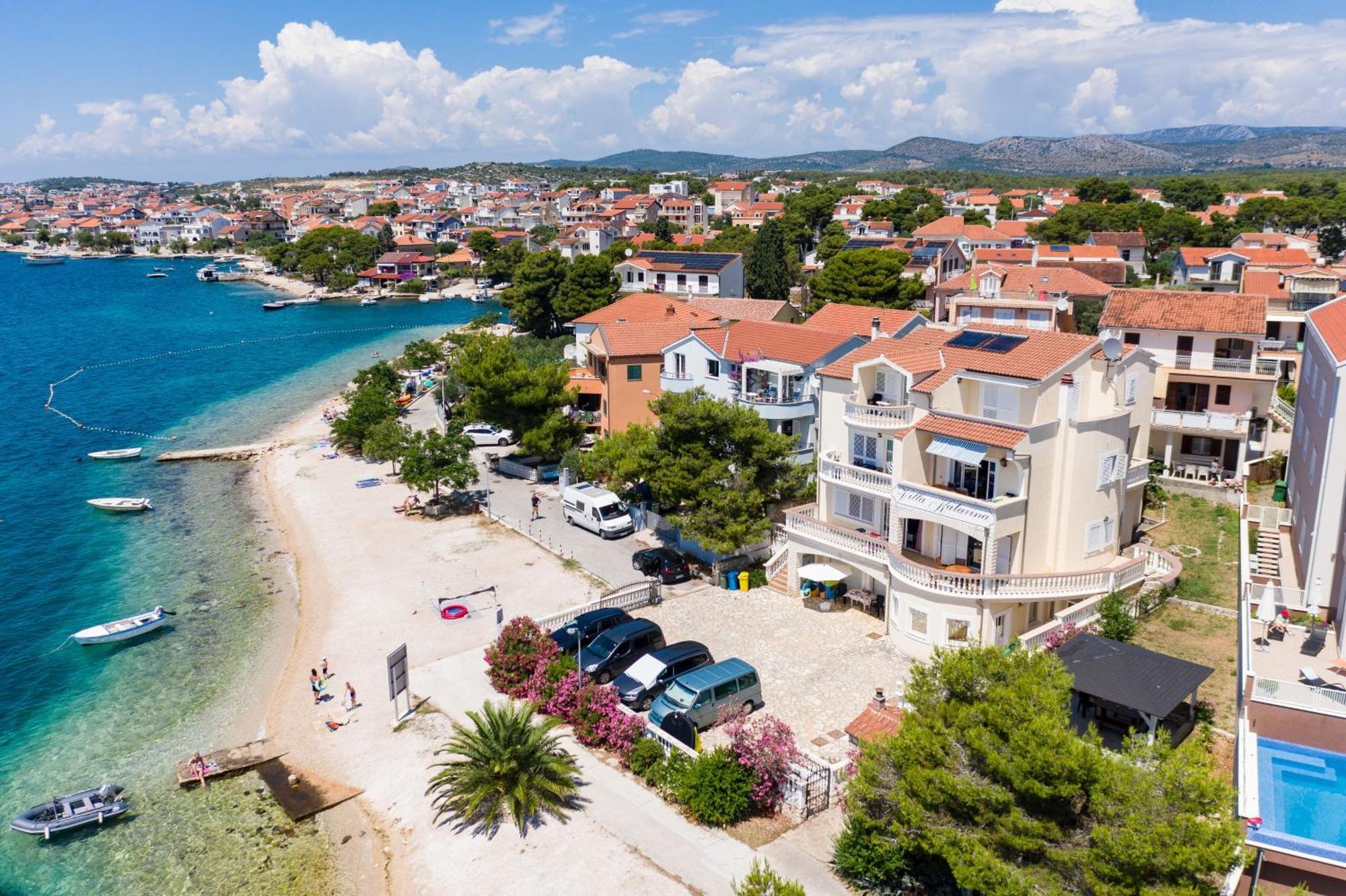 Family Friendly Seaside Apartments Brodarica, Sibenik - 15270 Ngoại thất bức ảnh