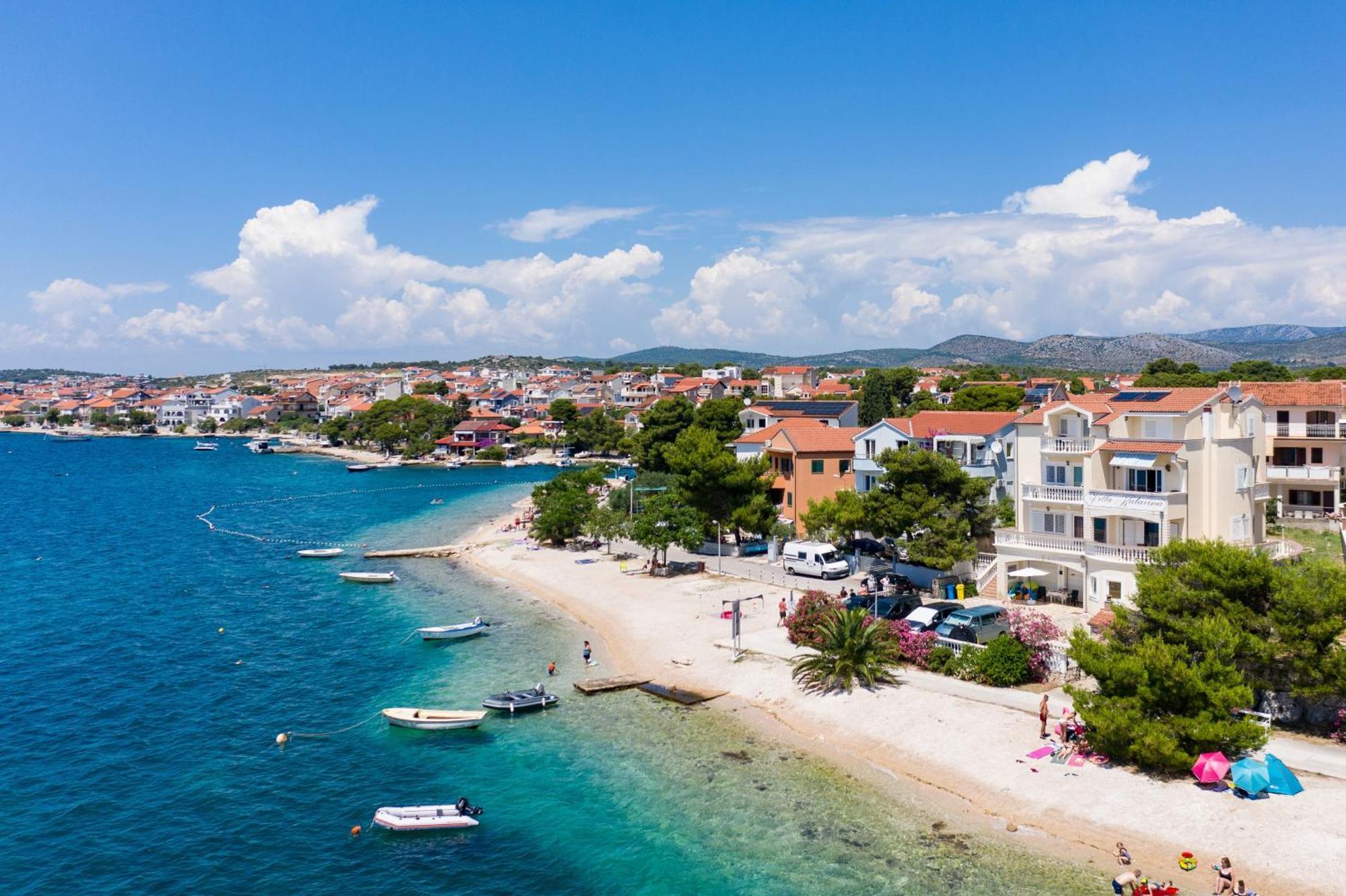 Family Friendly Seaside Apartments Brodarica, Sibenik - 15270 Ngoại thất bức ảnh