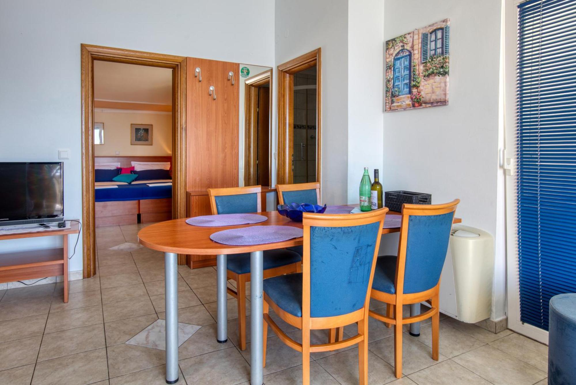 Family Friendly Seaside Apartments Brodarica, Sibenik - 15270 Phòng bức ảnh