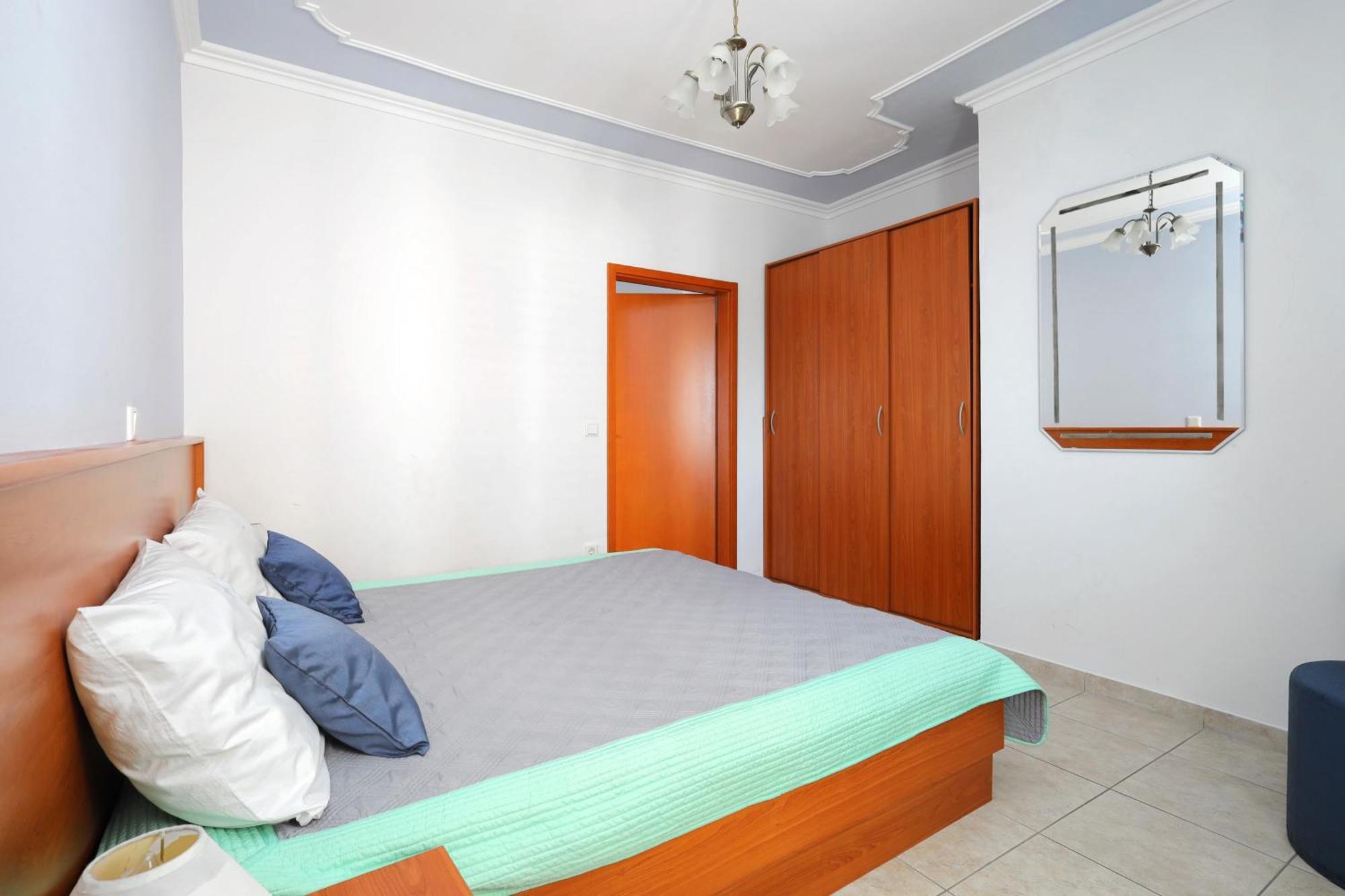 Family Friendly Seaside Apartments Brodarica, Sibenik - 15270 Phòng bức ảnh