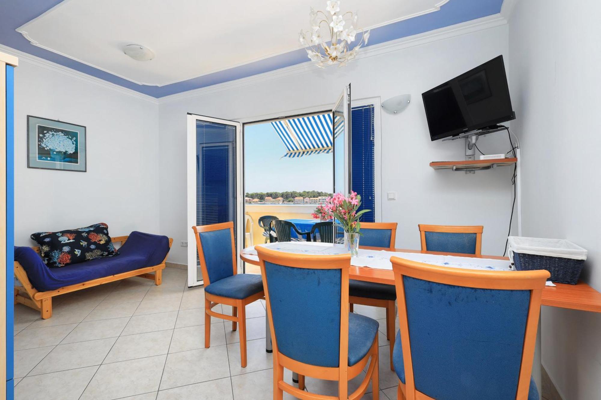 Family Friendly Seaside Apartments Brodarica, Sibenik - 15270 Phòng bức ảnh